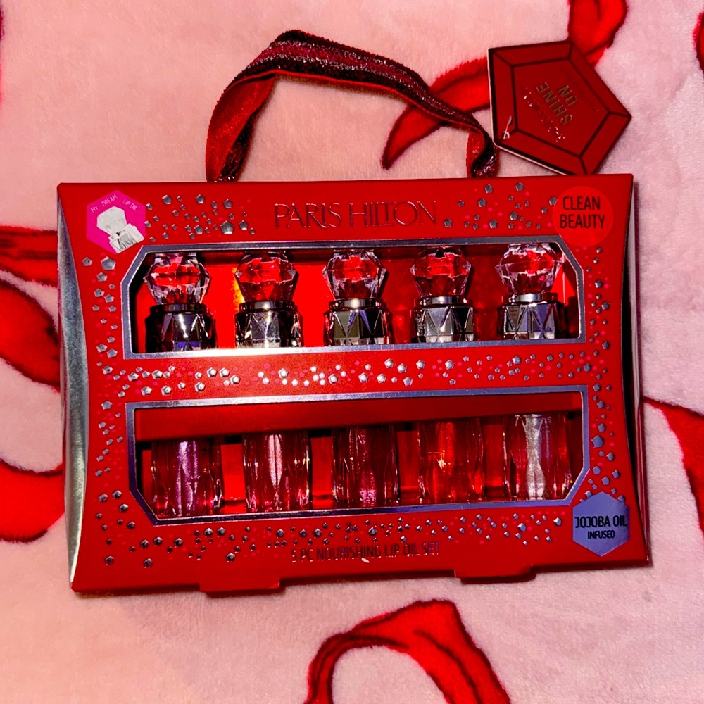 💕✨ Paris Hilton Nourishing Lip Oil Set ✨💕